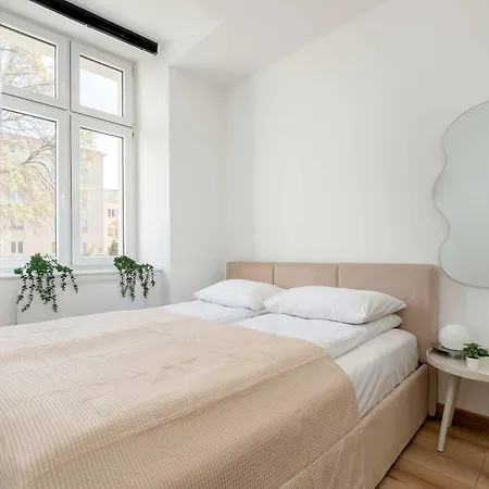 Wieckowskiego Bright In The Center Of By Renters