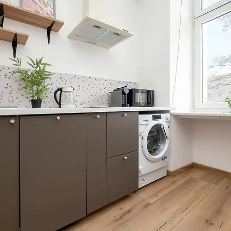 Więckowskiego Bright In The Center Of By Renters Apartament *