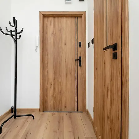 Więckowskiego Bright In The Center Of By Renters