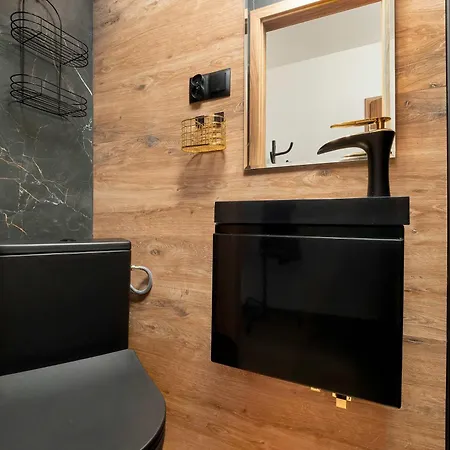 Wieckowskiego Bright In The Center Of By Renters Apartamento *